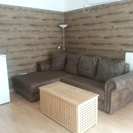 Apartament Szandra Apartman *
