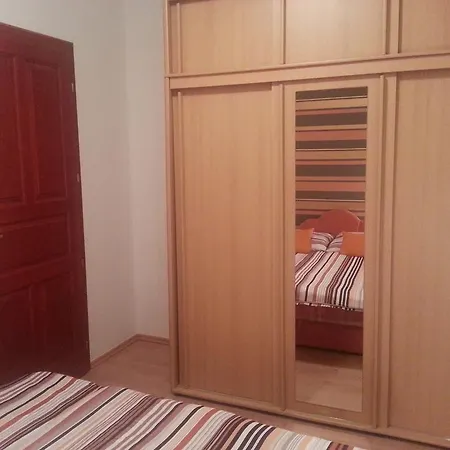 Apartament Szandra Apartman *