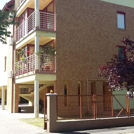 Szandra Apartman